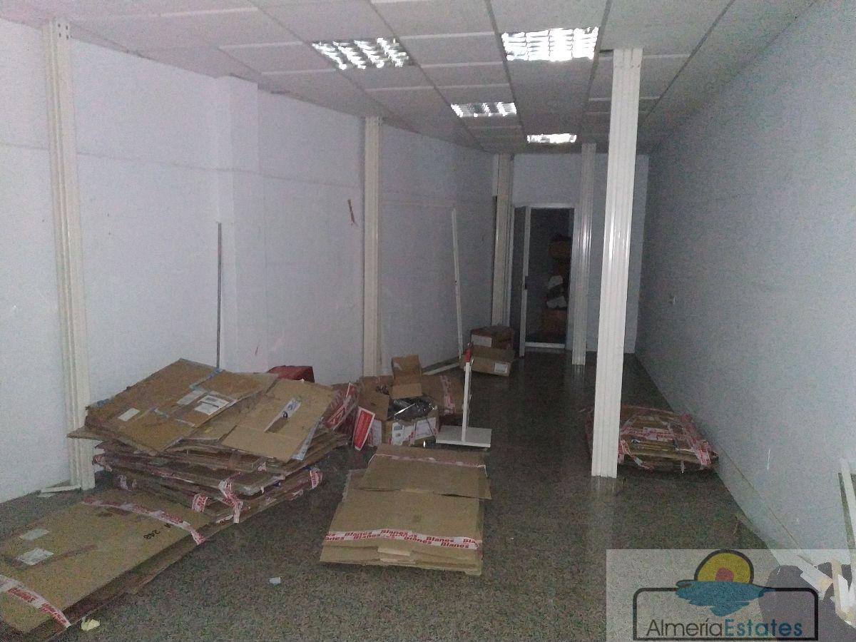 Venta de local en Albox