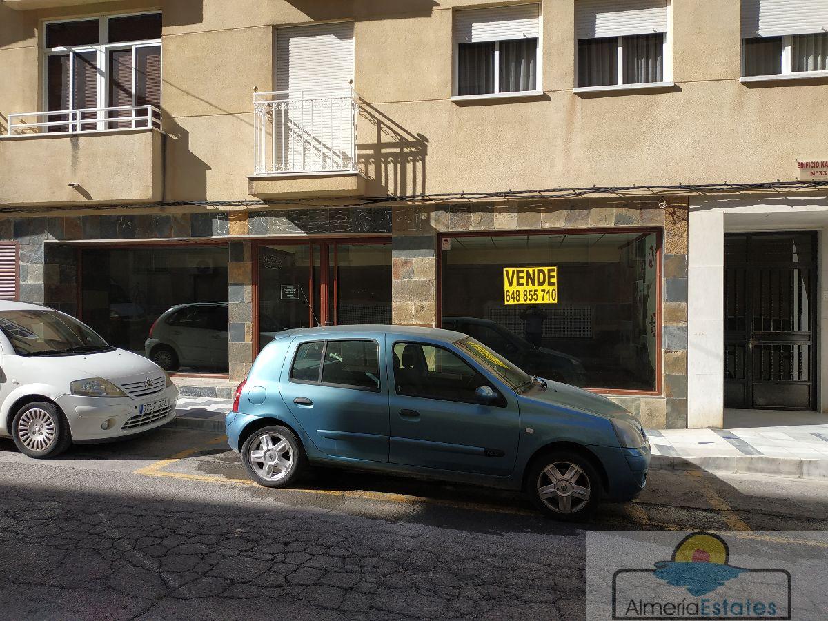 For sale of premises in Olula del Río