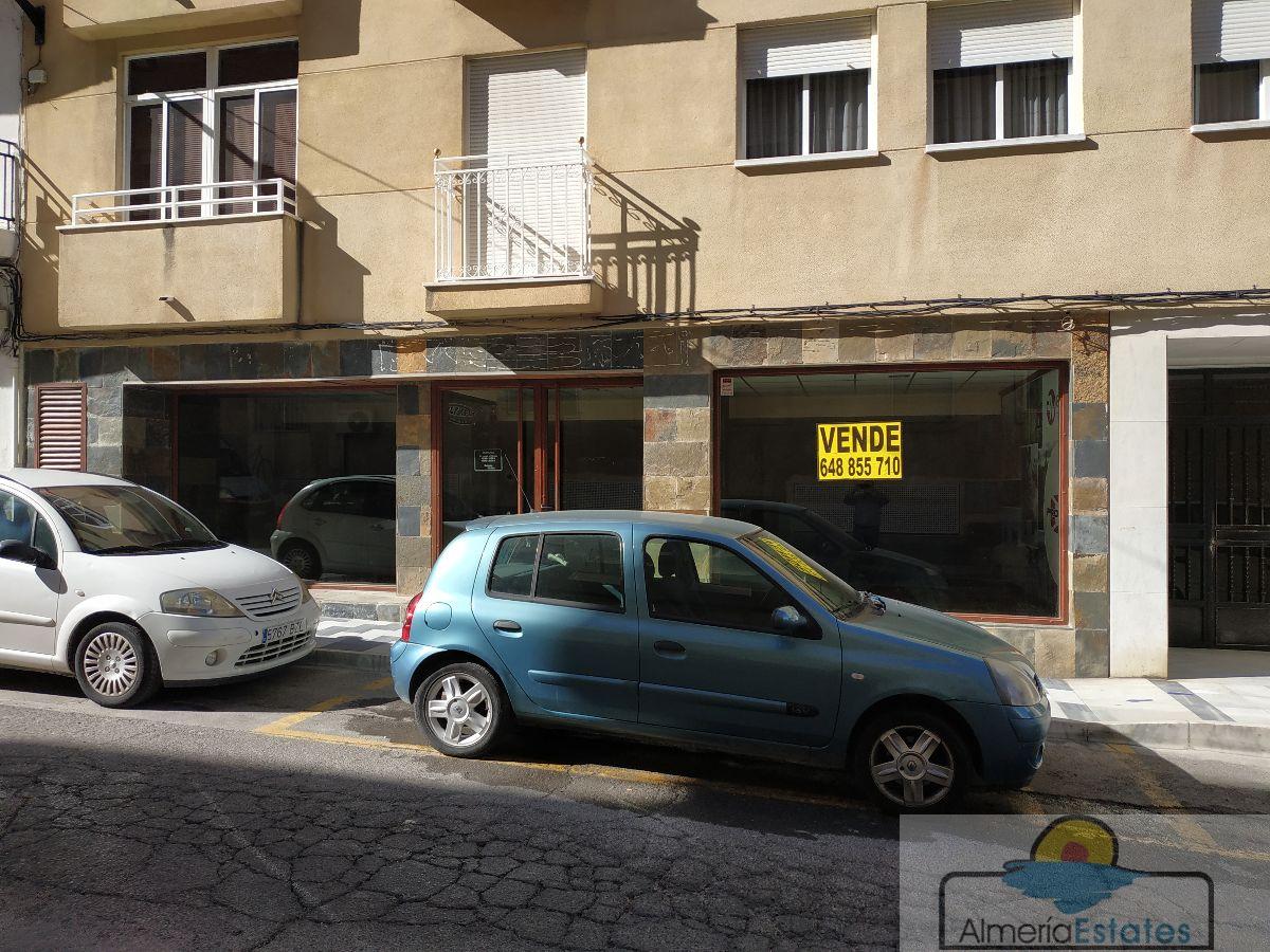 For sale of premises in Olula del Río