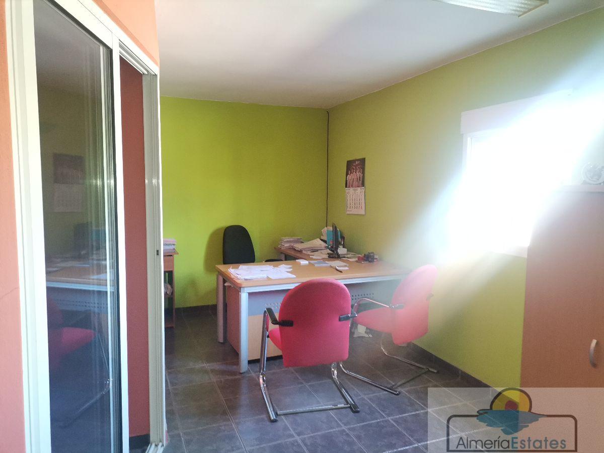 Alquiler de nave en Albox