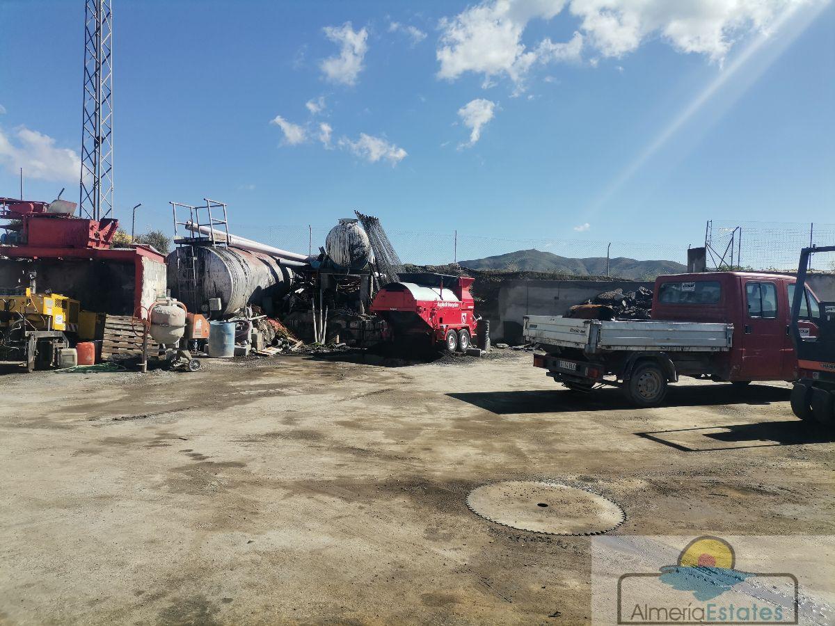 Alquiler de nave en Albox