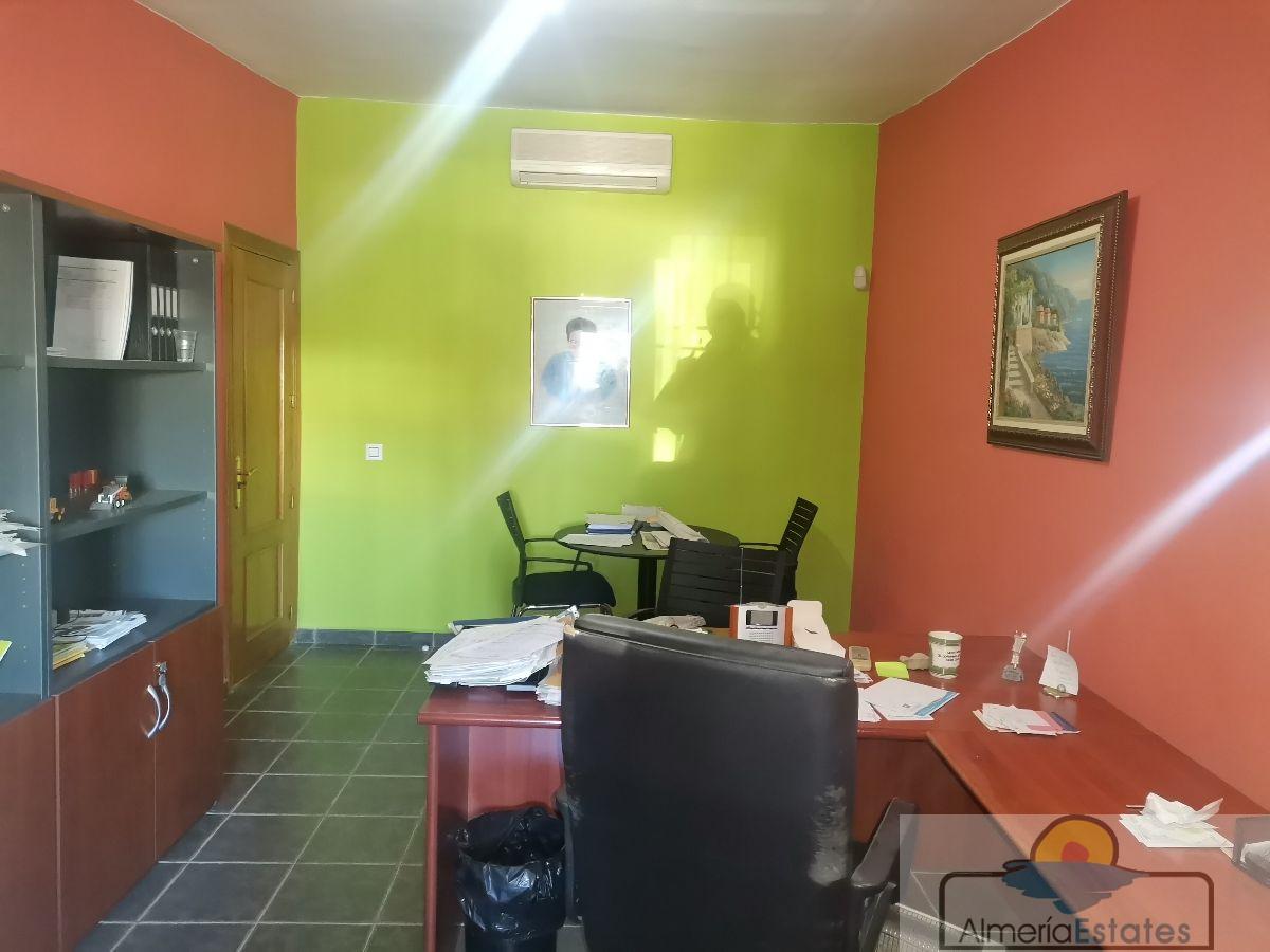 Alquiler de nave en Albox