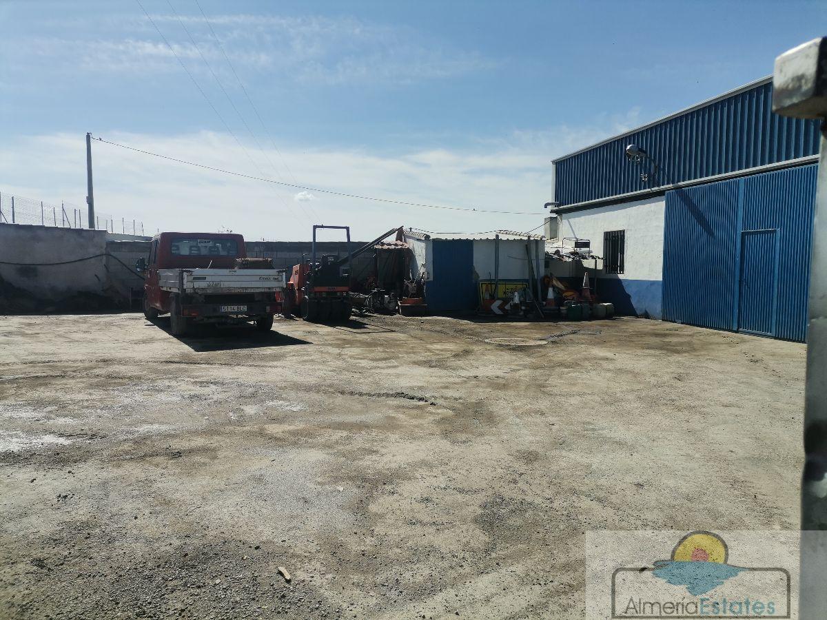 Alquiler de nave en Albox