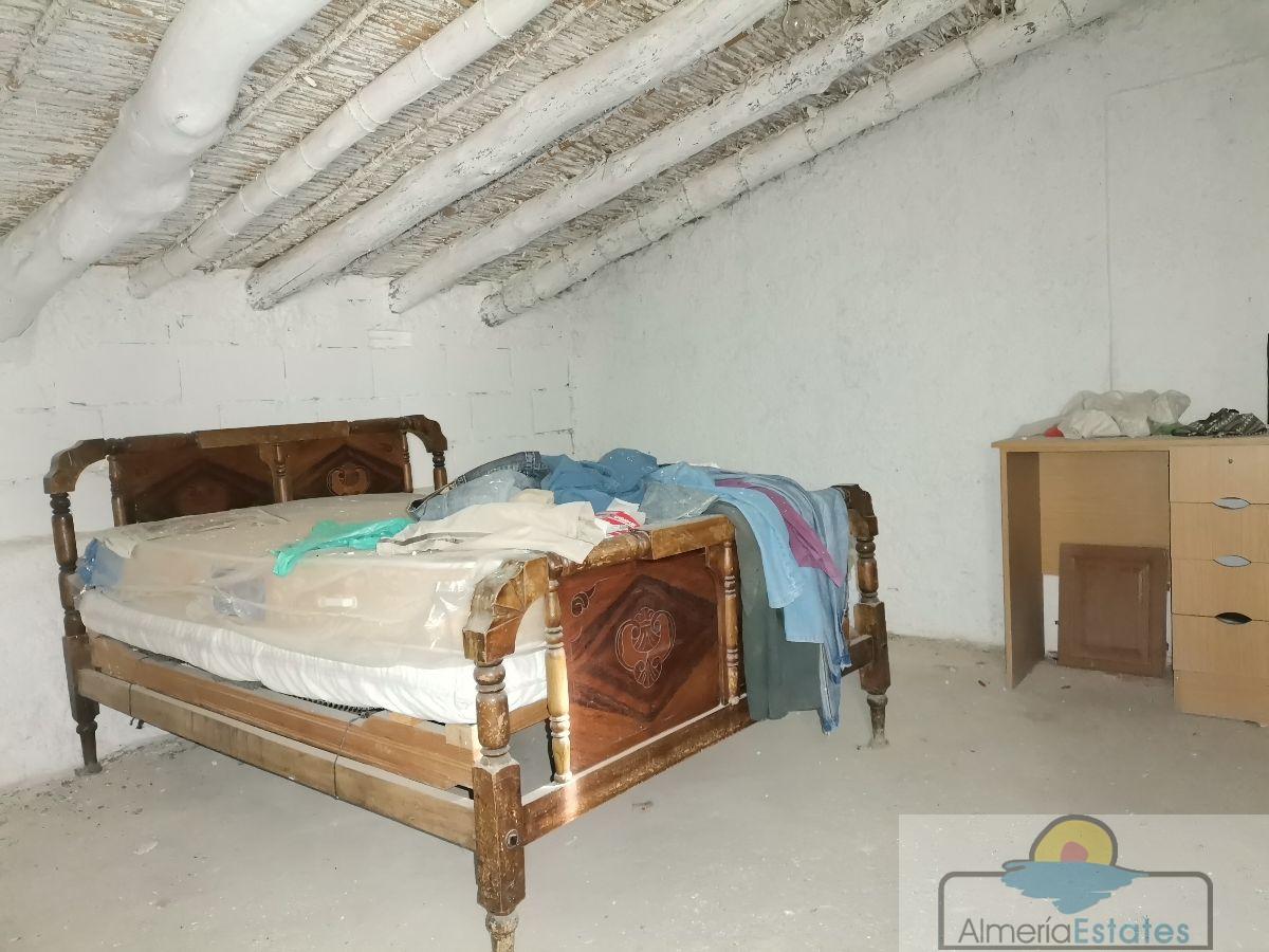 Venta de casa en Oria