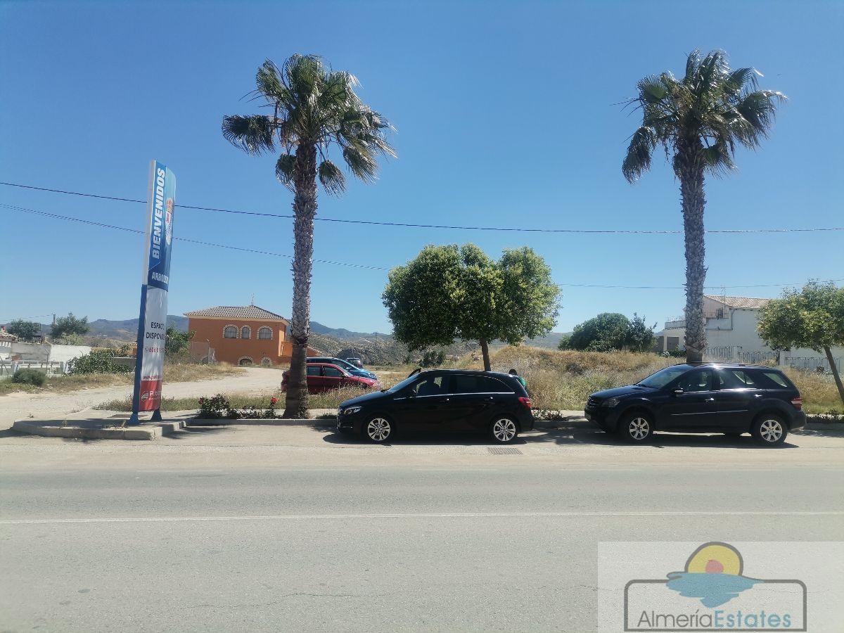 Venta de terreno en Arboleas
