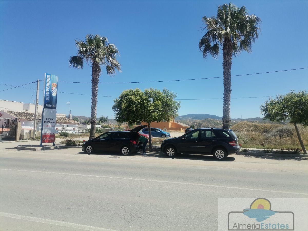Venta de terreno en Arboleas