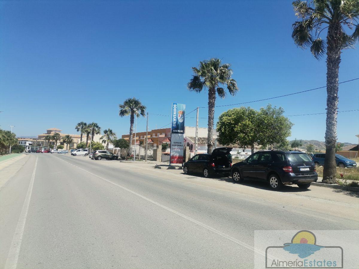 Venta de terreno en Arboleas