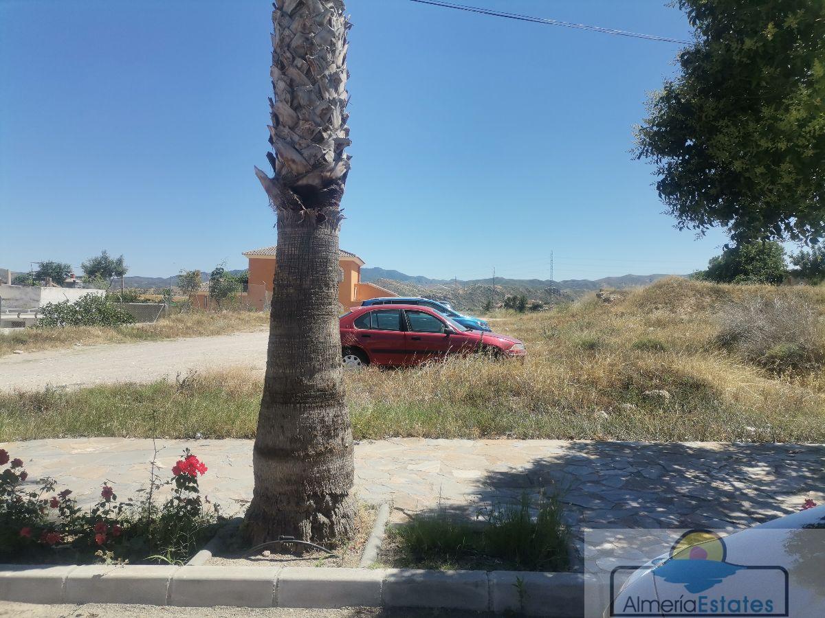 Venta de terreno en Arboleas