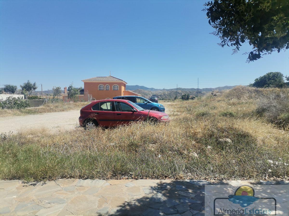 Venta de terreno en Arboleas