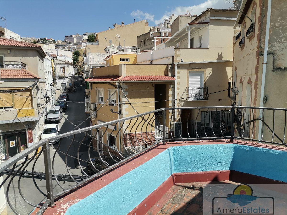 Venta de casa en Macael