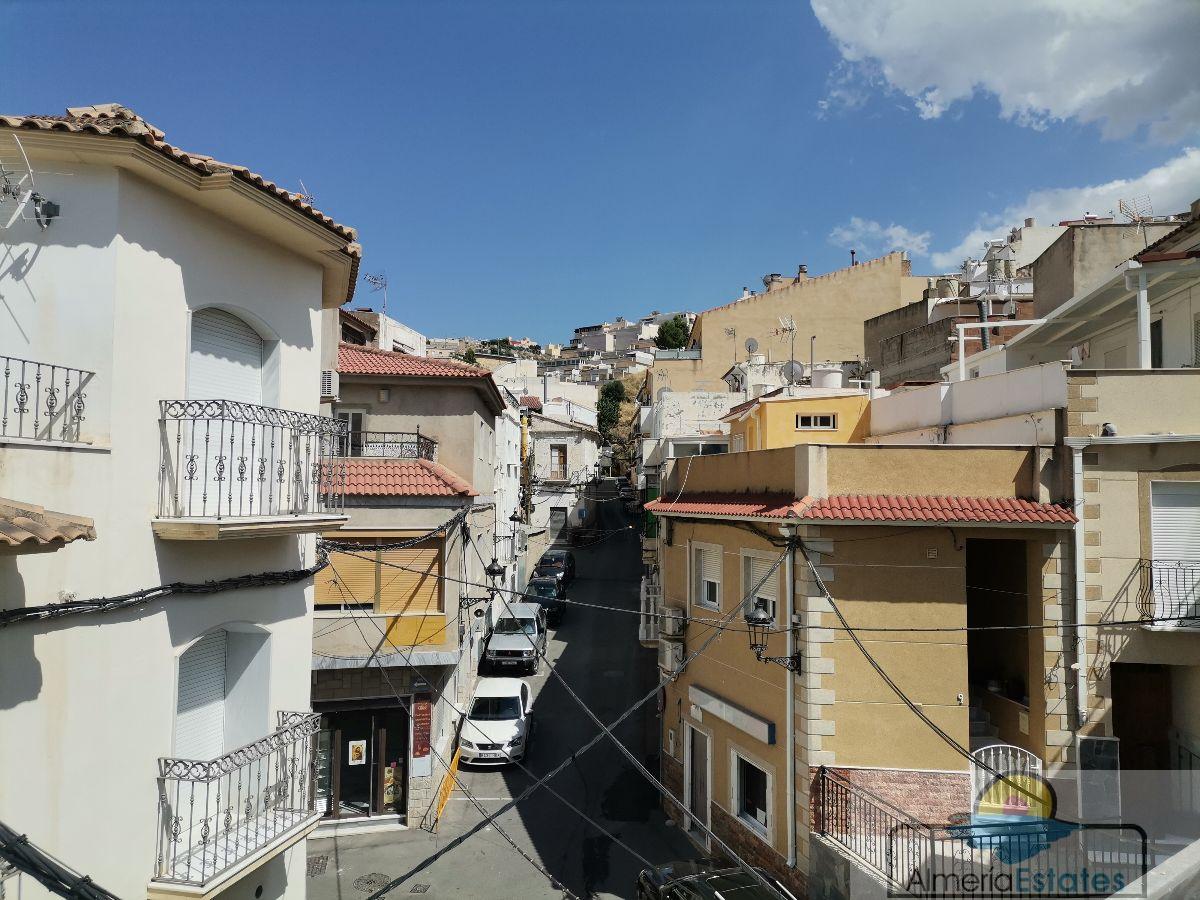 Venta de casa en Macael