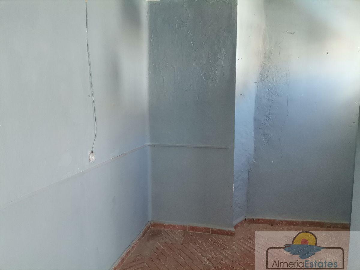 Venta de casa en Macael