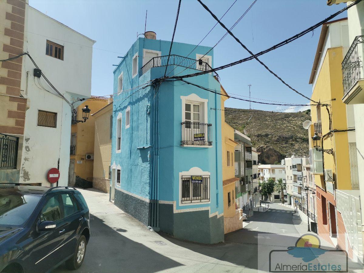 Venta de casa en Macael