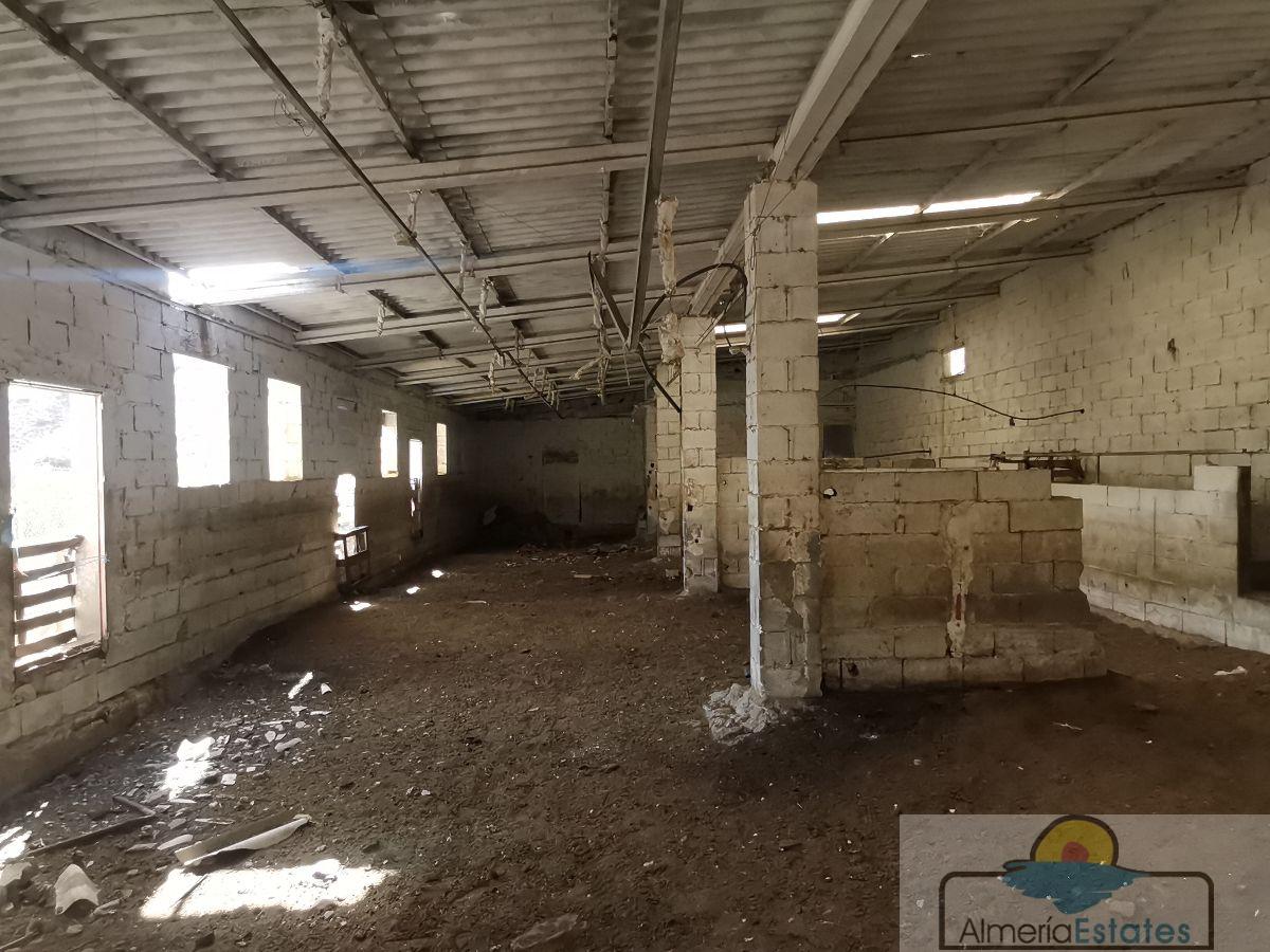 Venta de casa en Taberno