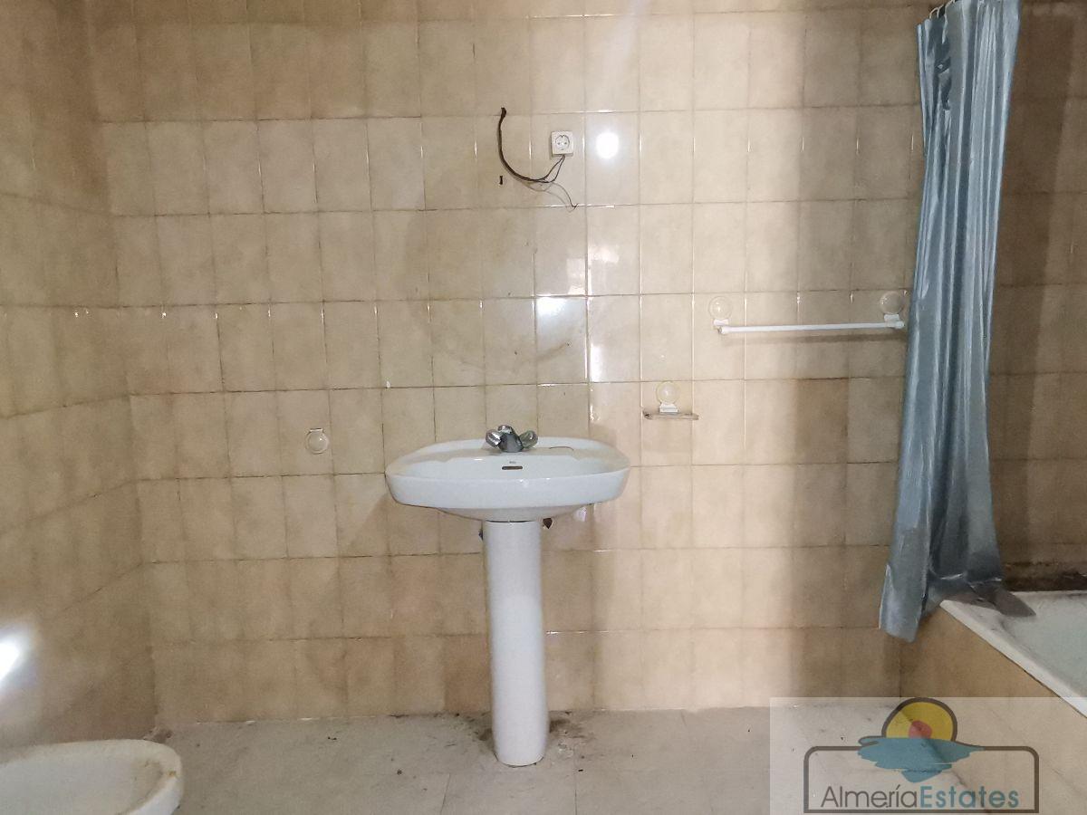Venta de casa en Taberno