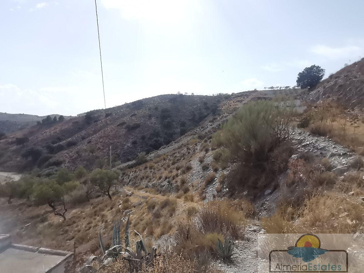 Venta de casa en Taberno