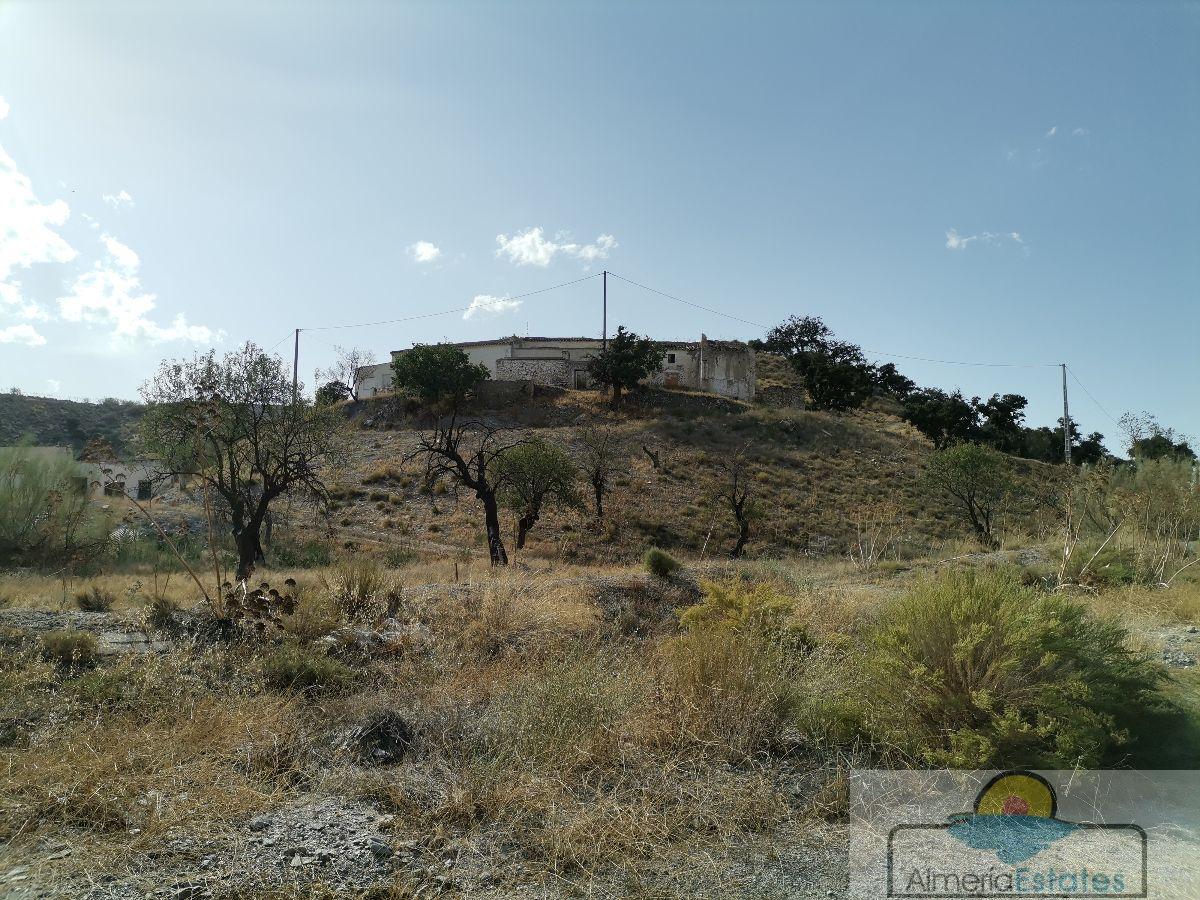 Venta de casa en Taberno