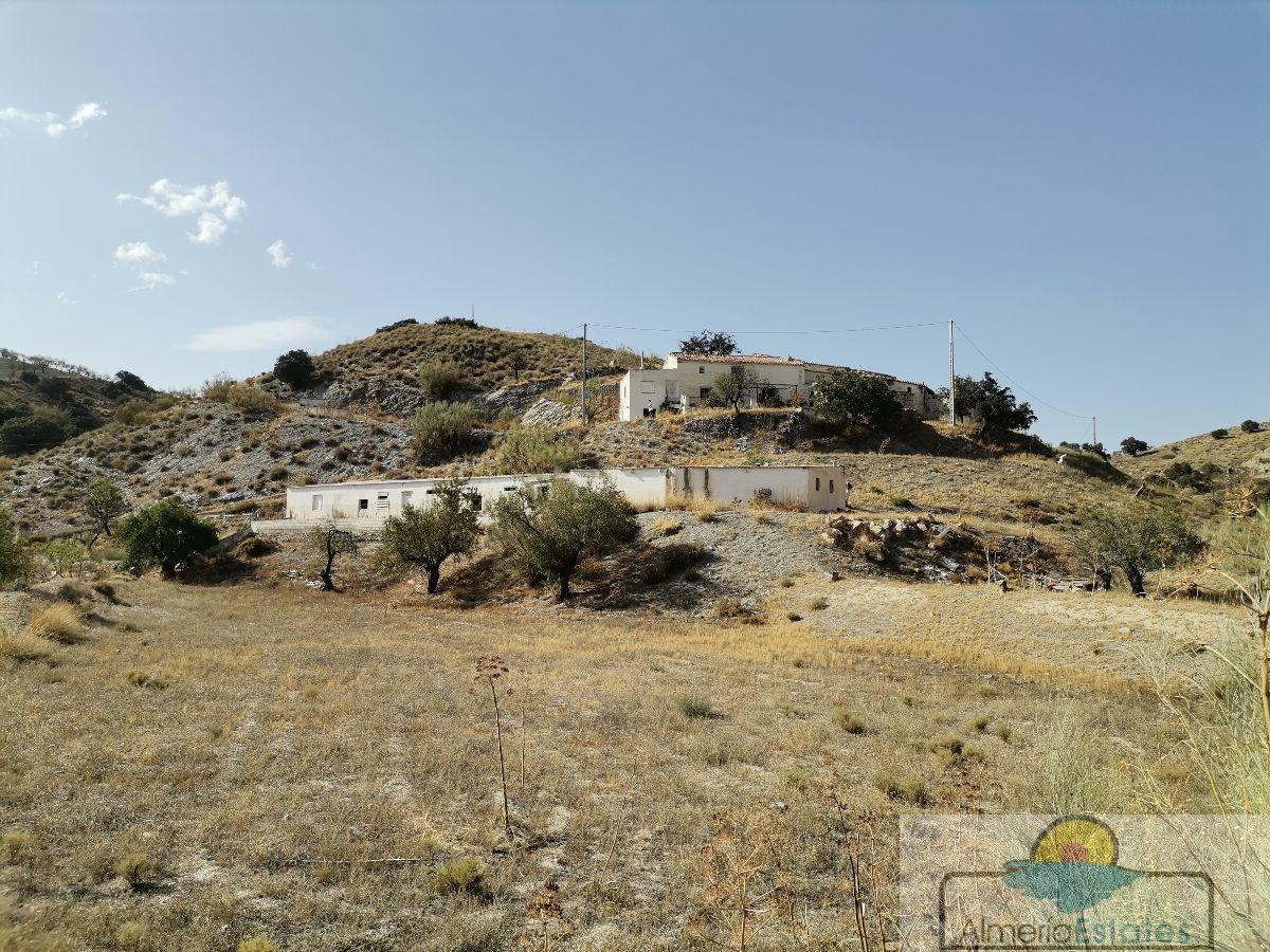 Venta de casa en Taberno