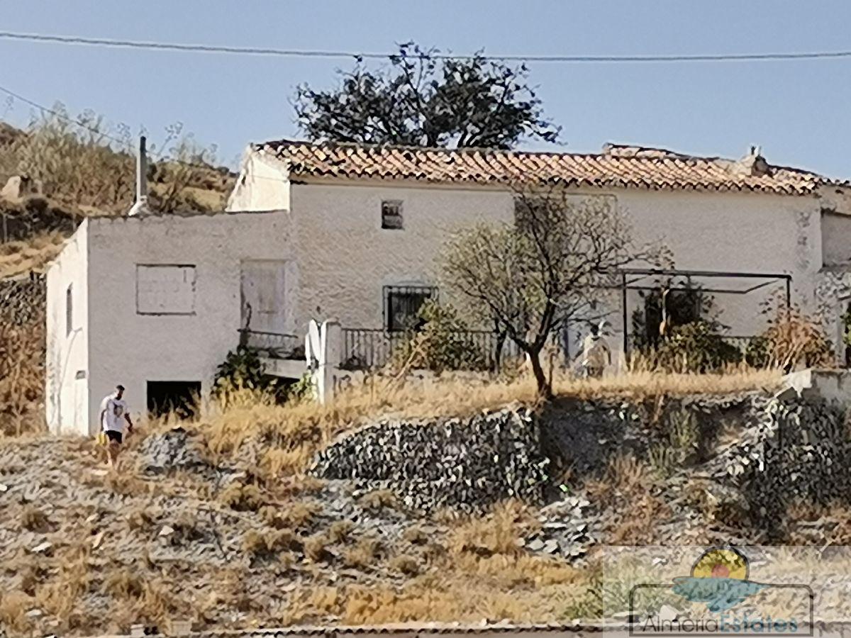 Venta de casa en Taberno
