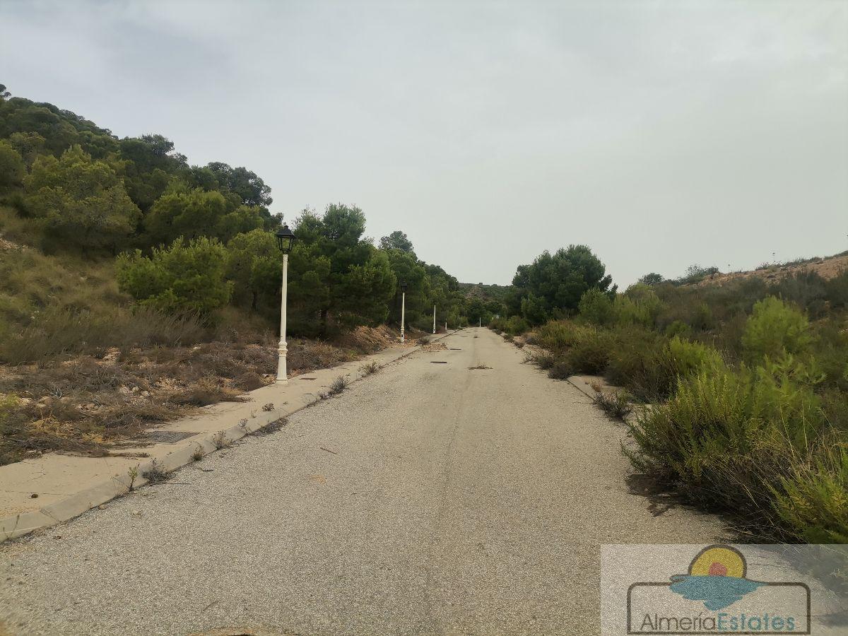 For sale of land in Bédar