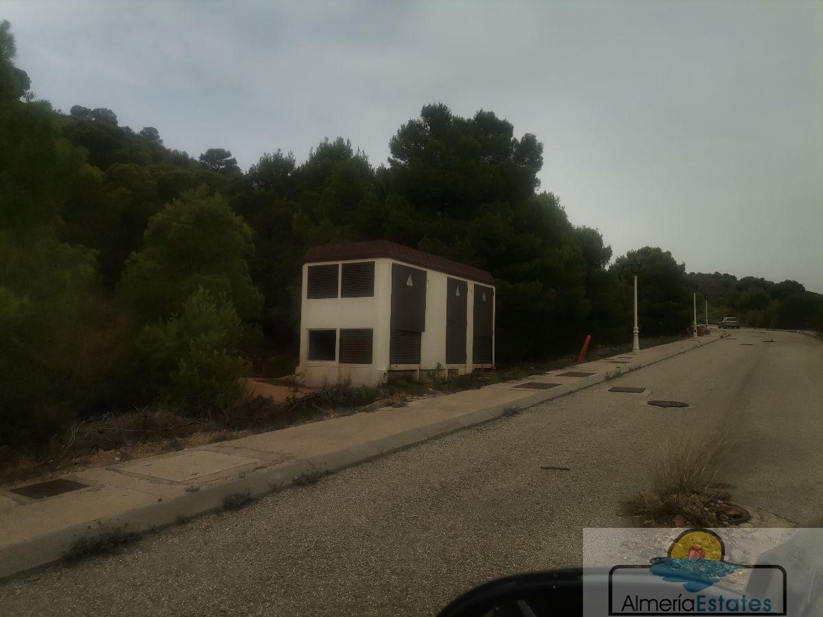 For sale of land in Bédar