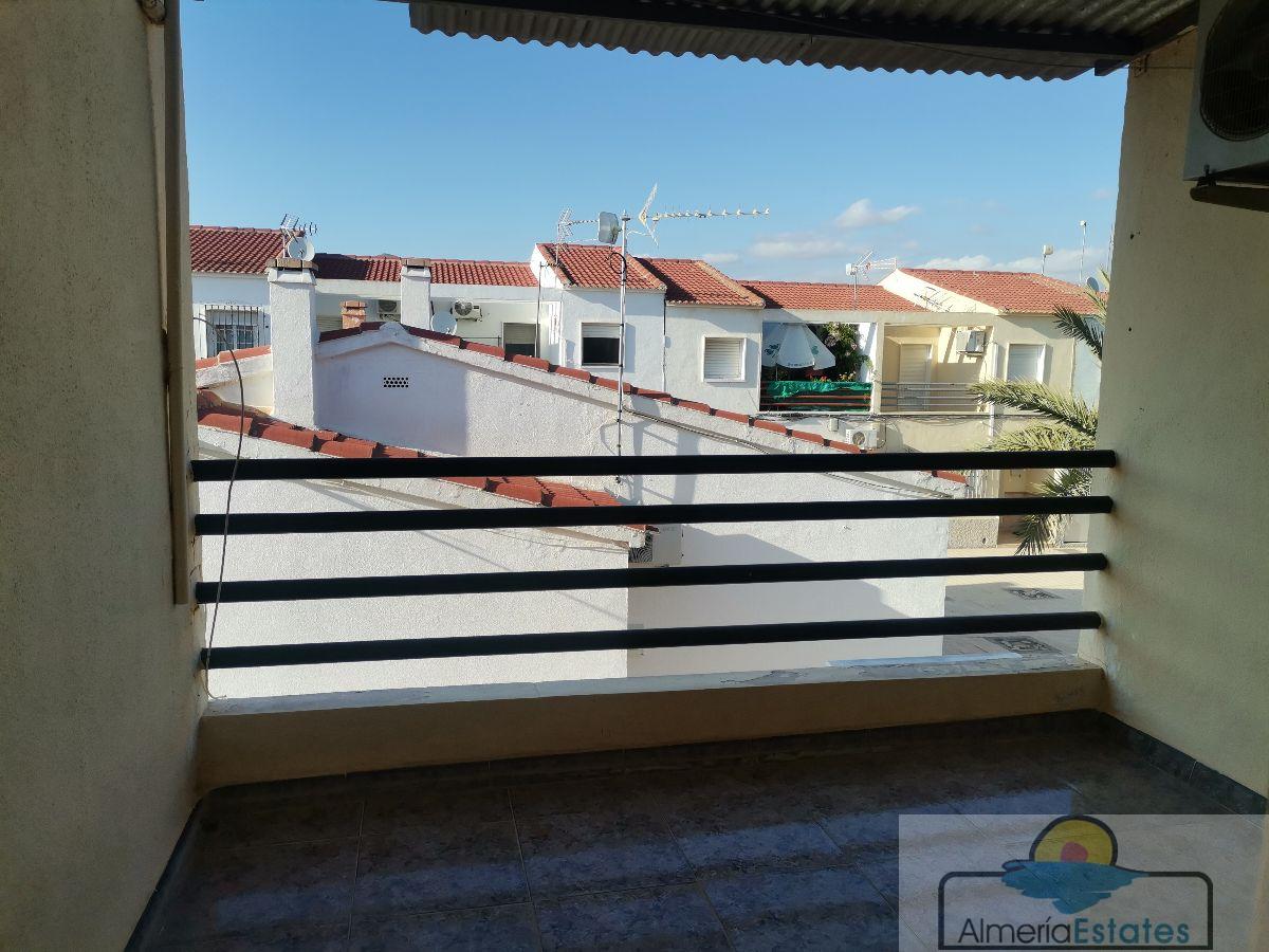 Venta de casa en Zurgena