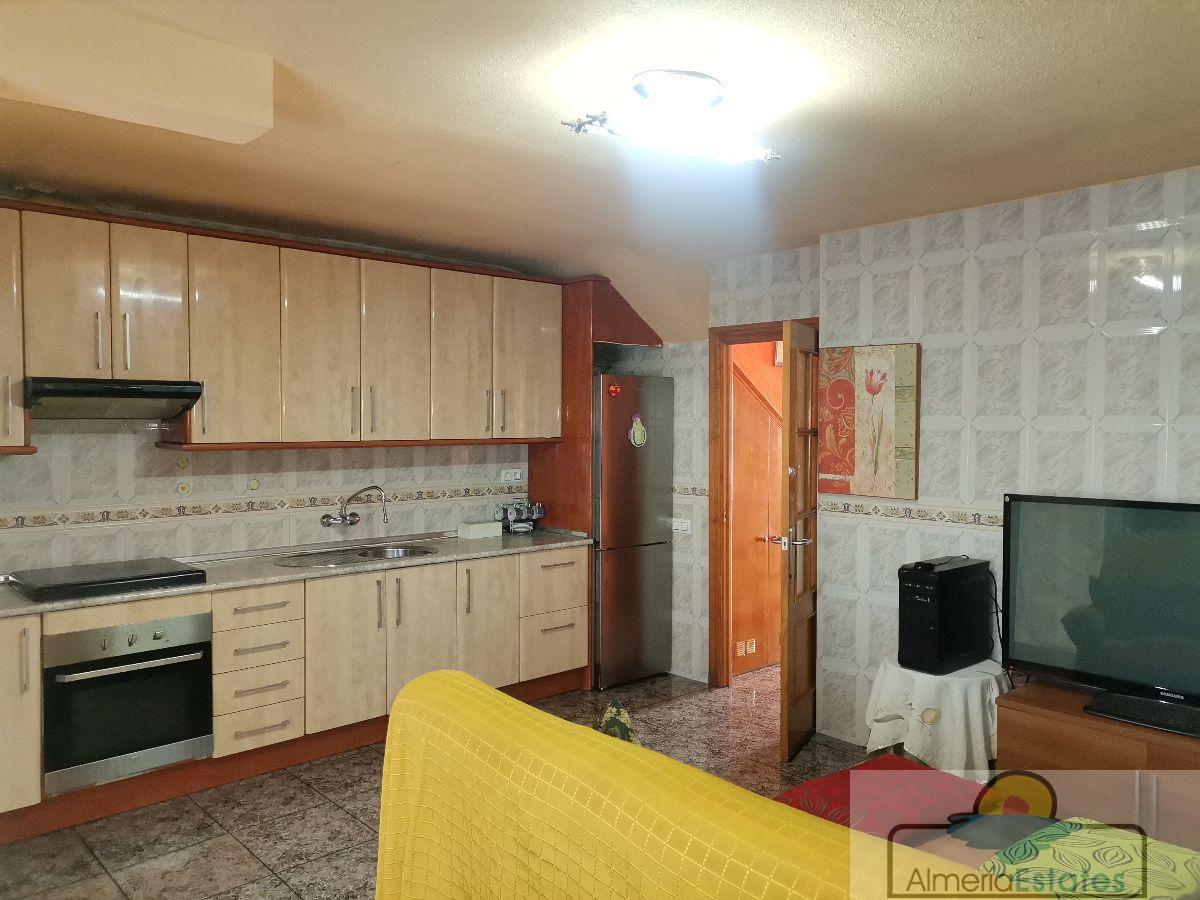 Venta de casa en Zurgena