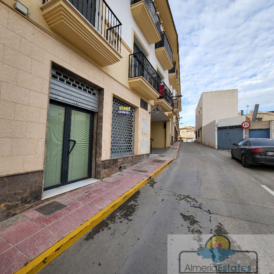 For sale of premises in Albox