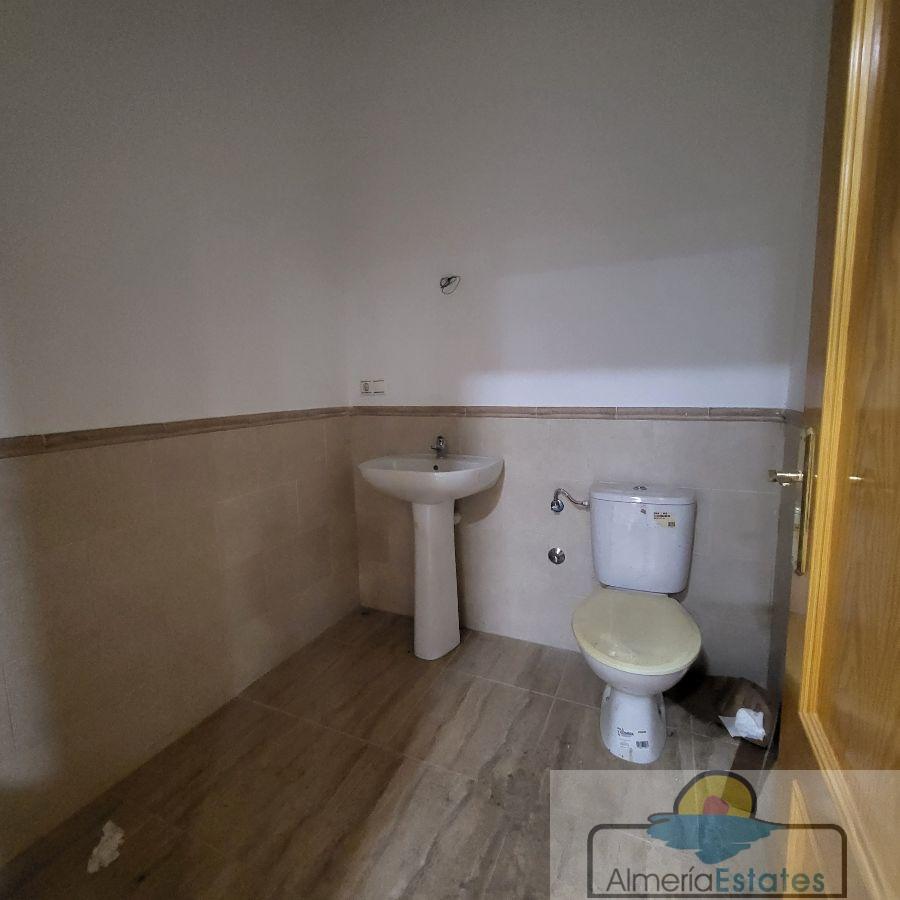 For rent of premises in Albox
