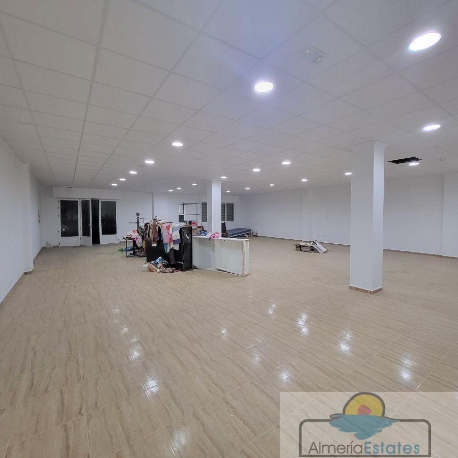 For rent of premises in Albox
