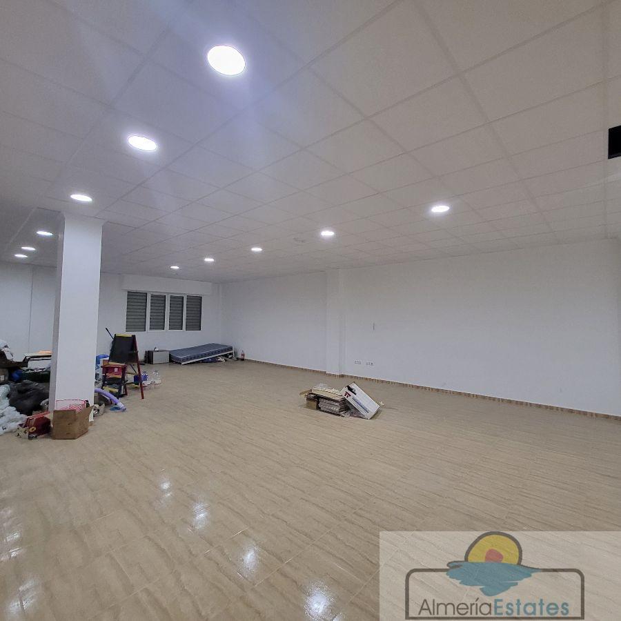 For rent of premises in Albox