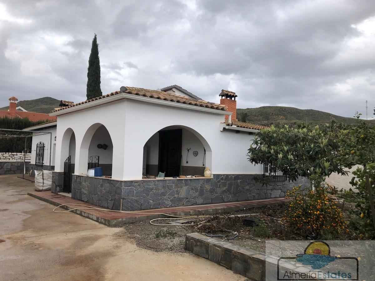 Venta de villa en Cantoria