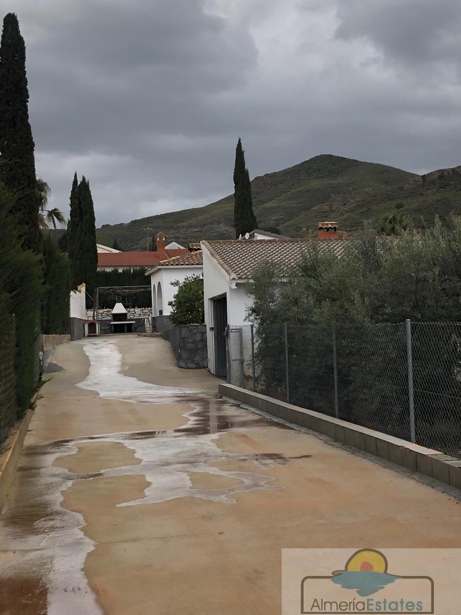 Venta de villa en Cantoria