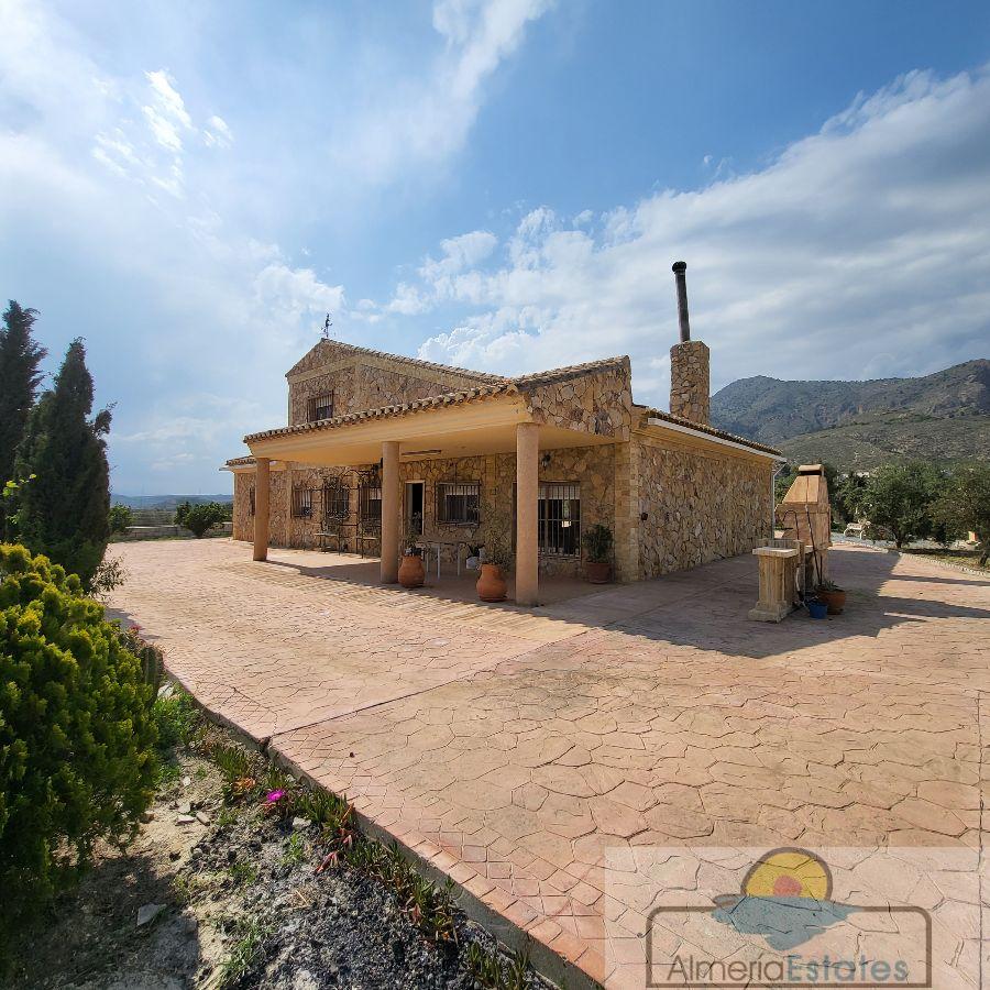 Venta de casa en Olula del Río