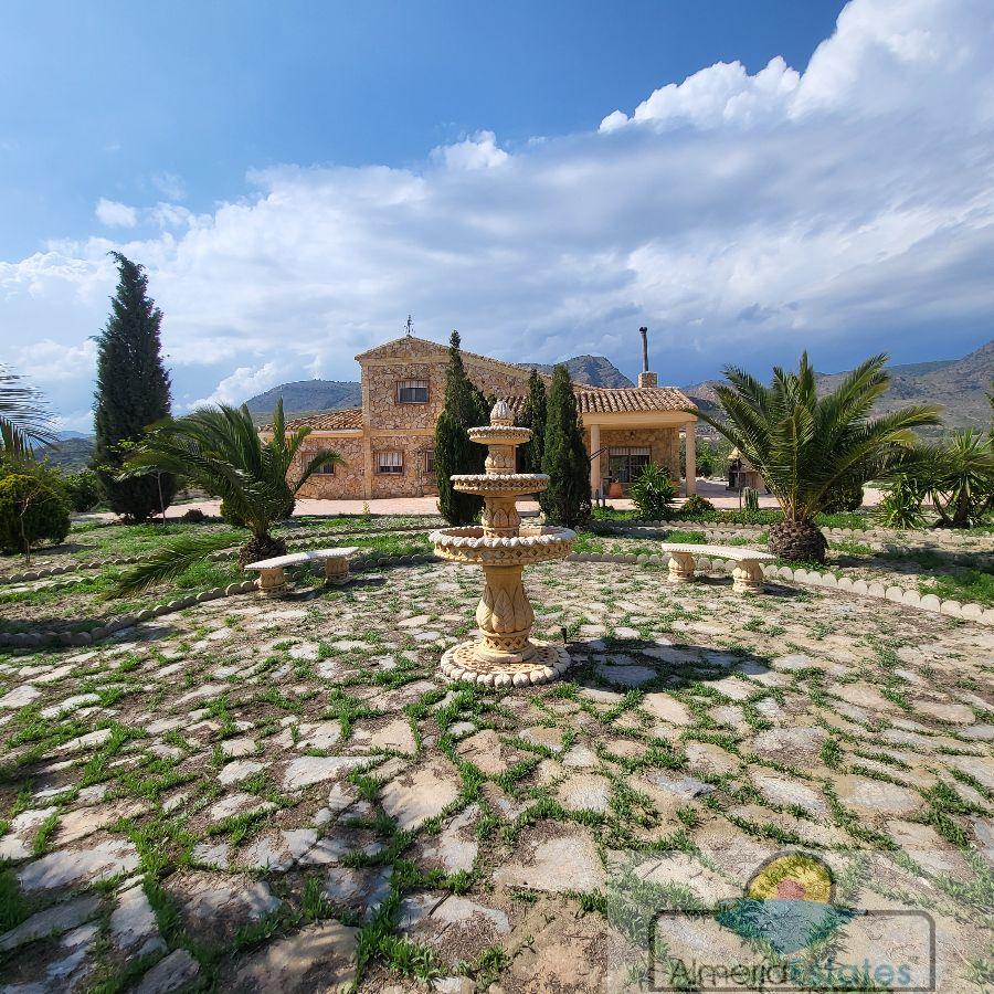 Venta de casa en Olula del Río