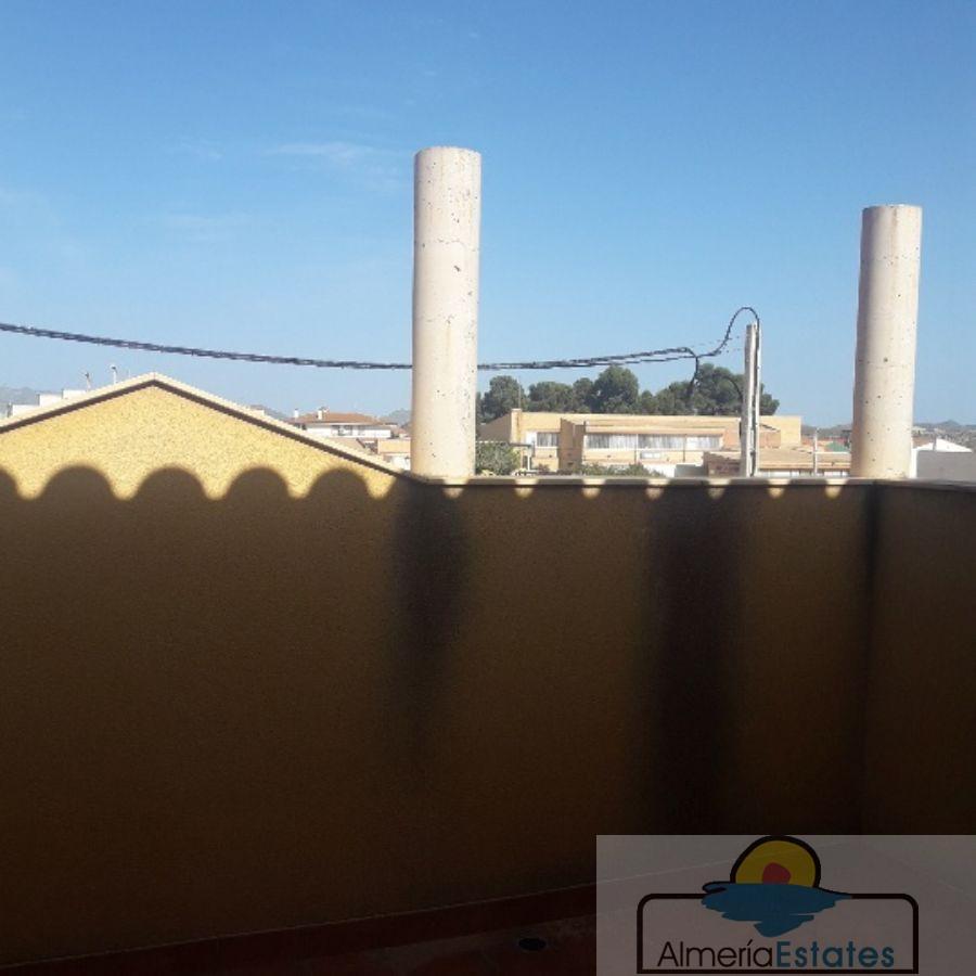 Venta de casa en Zurgena