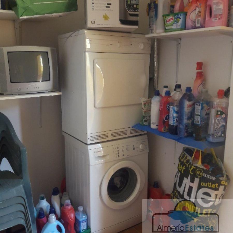 Venta de casa en Zurgena