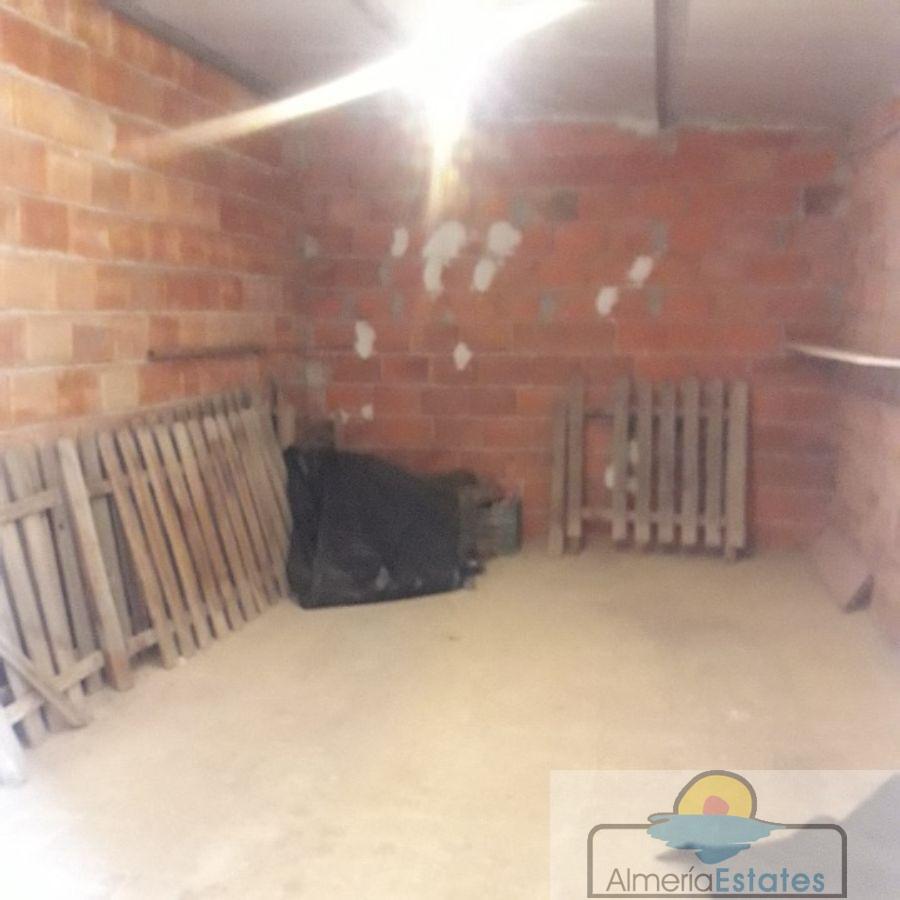 Venta de casa en Zurgena