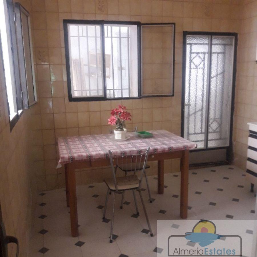 Venta de casa en Zurgena