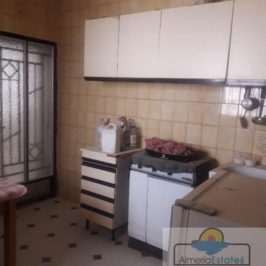Venta de casa en Zurgena