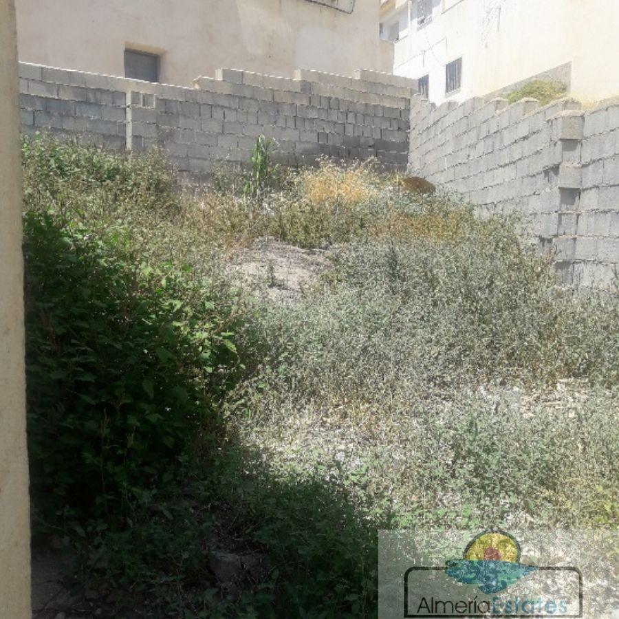 Venta de casa en Zurgena