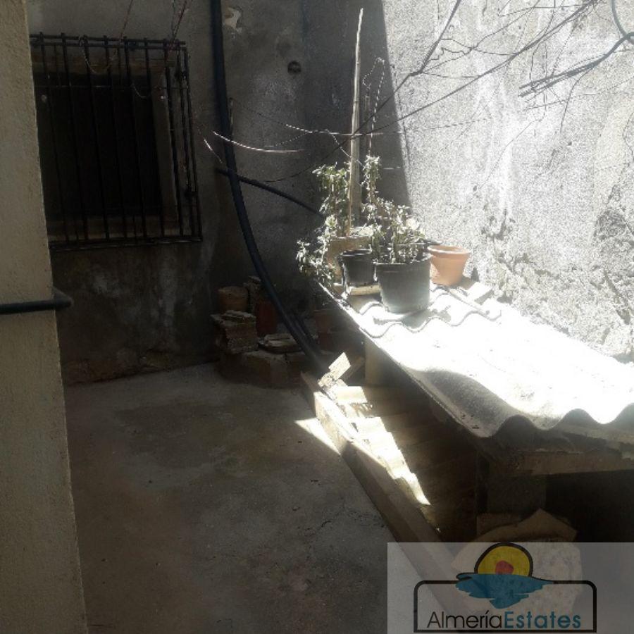 Venta de casa en Zurgena