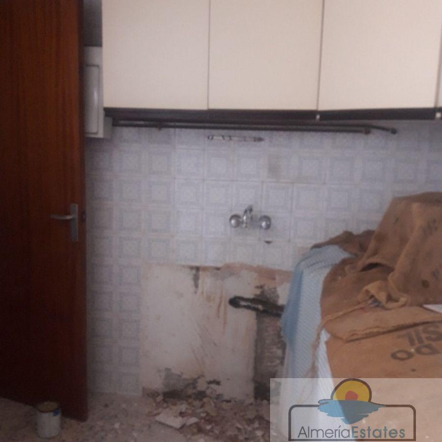 Venta de casa en Zurgena