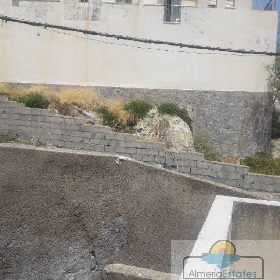 Venta de casa en Zurgena