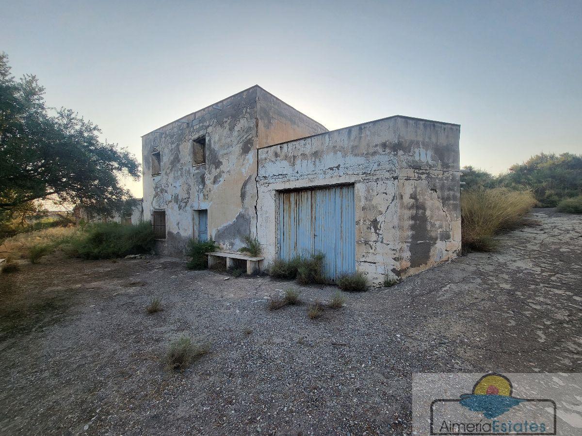 Venta de terreno en Olula del Río