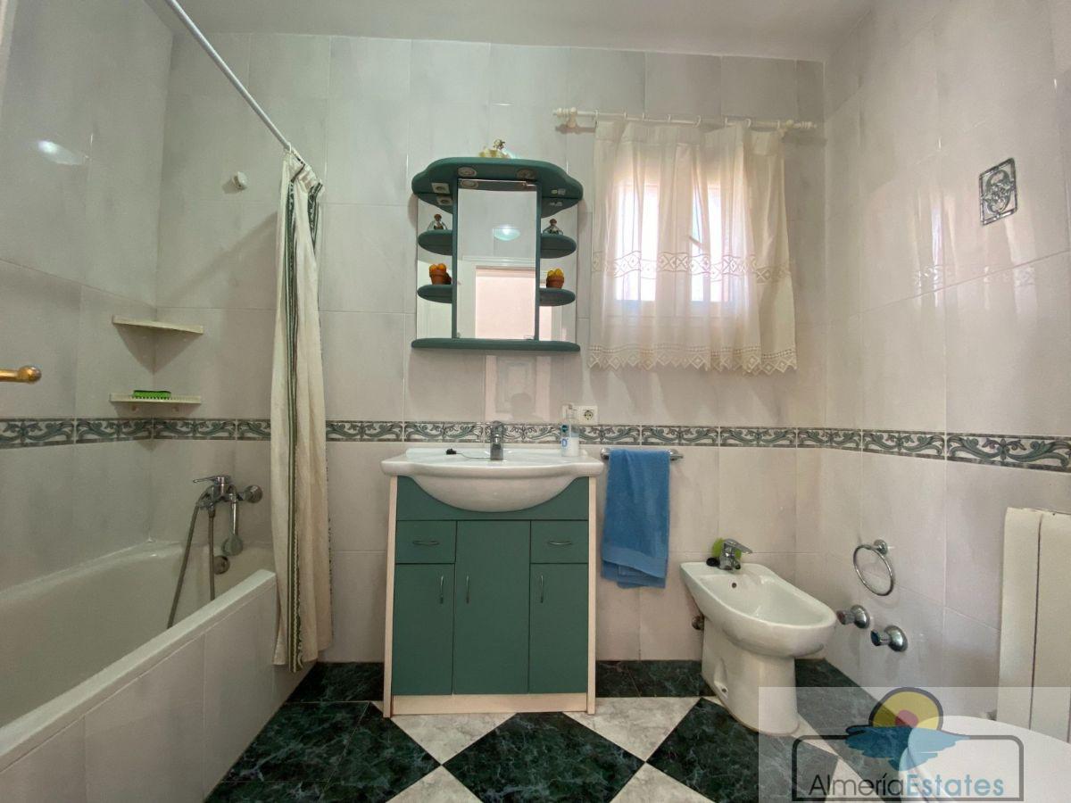 Venta de casa en Garrucha