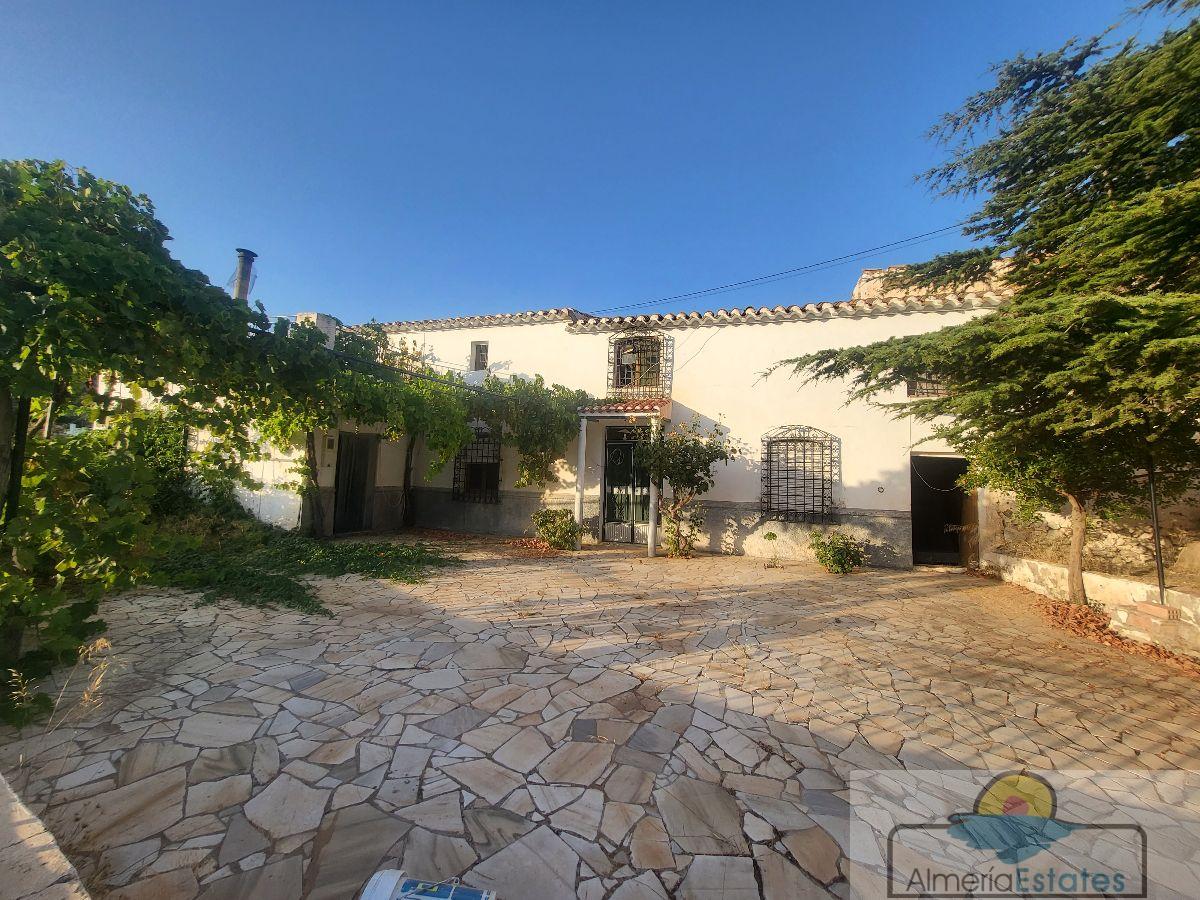 Venta de casa en Albox