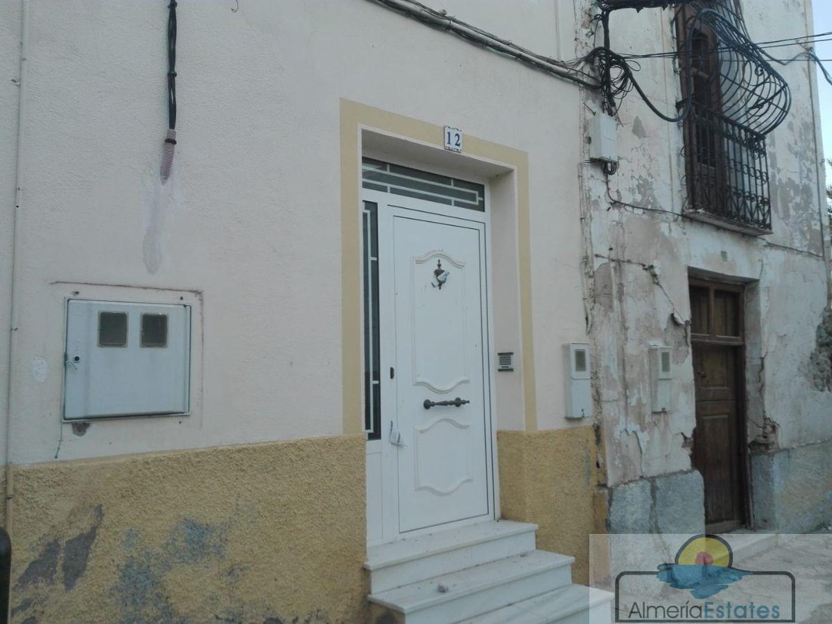 For sale of flat in Zurgena