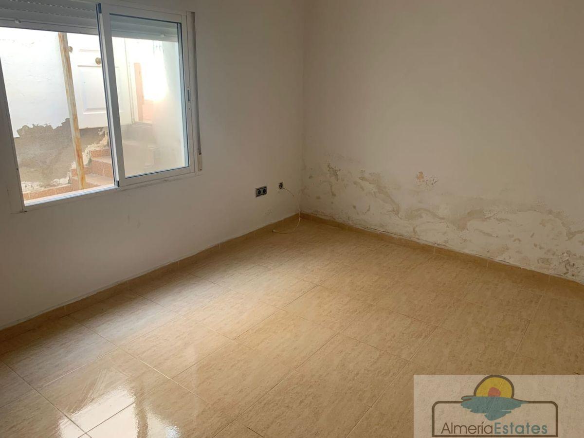 For sale of flat in Zurgena