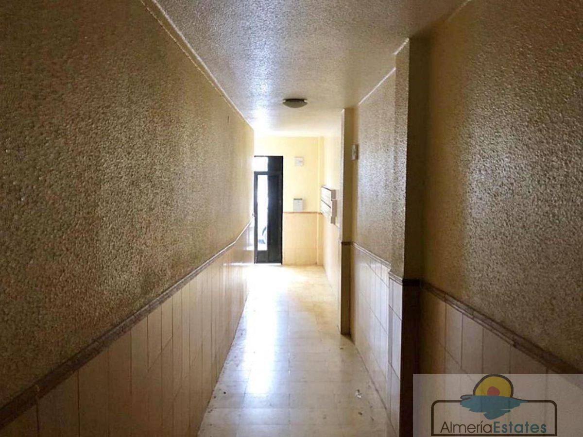 For sale of flat in Macael